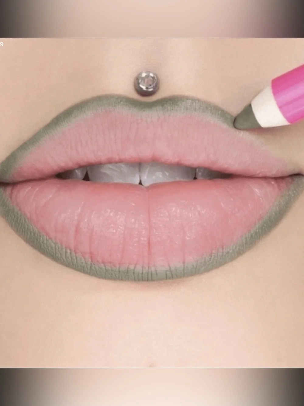 Jeffree Star Cosmetics Pink Lip Liner with Gold Cap